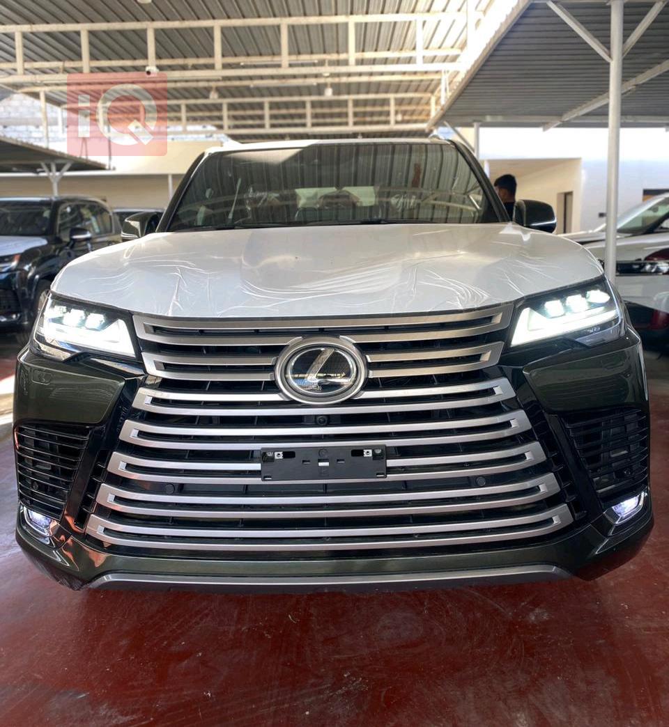 Lexus for sale in Iraq